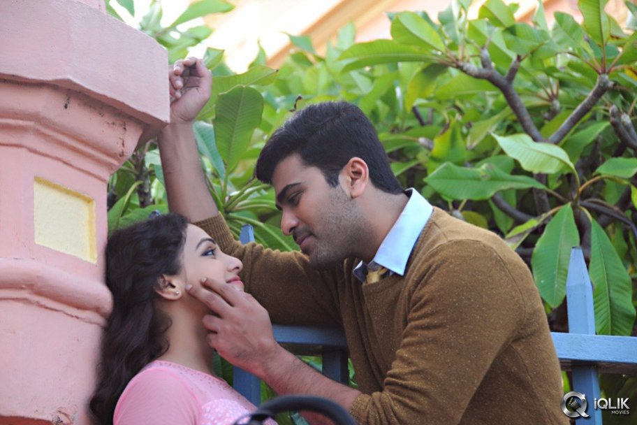 Malli Malli Idi Rani Roju